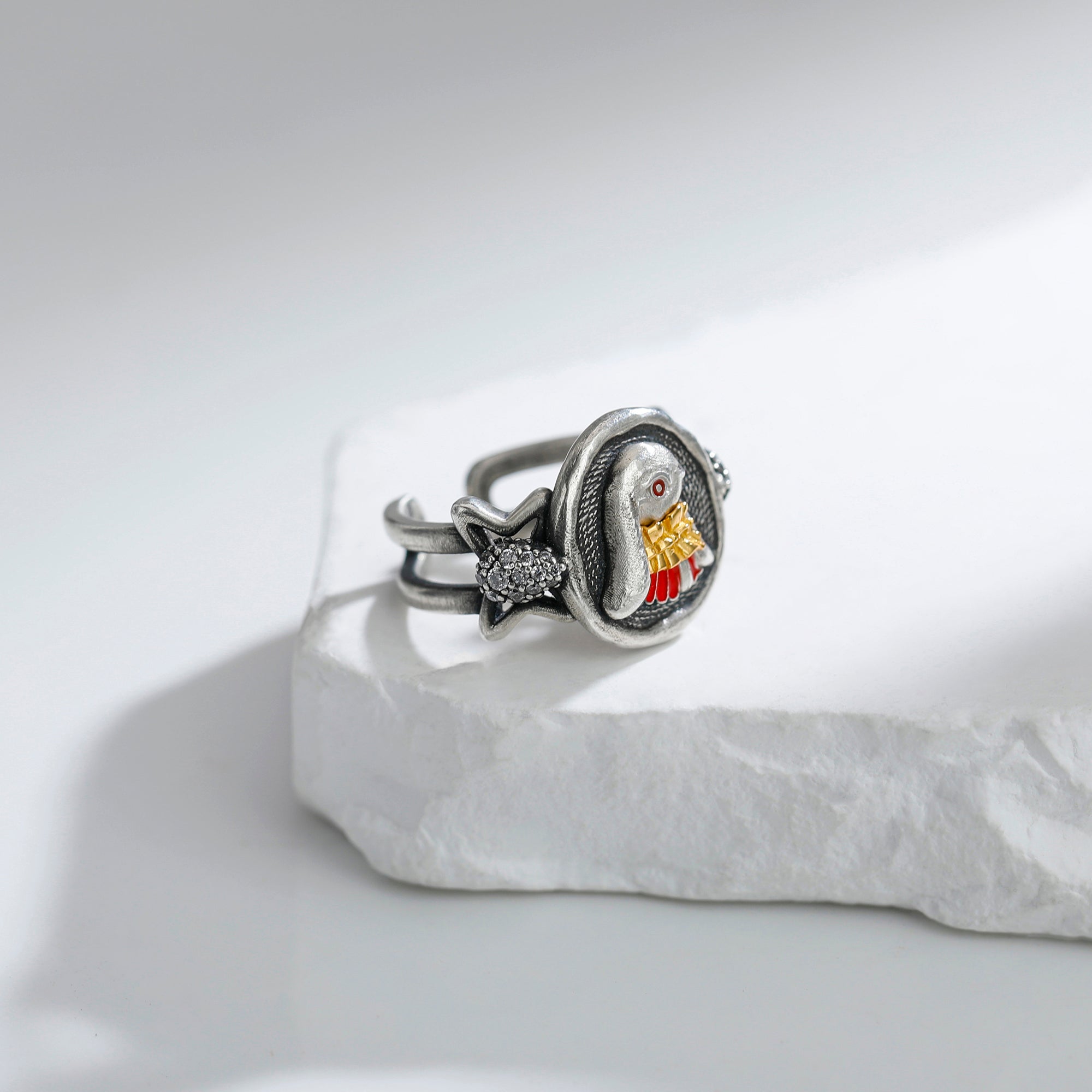Travel Rabbit Ring